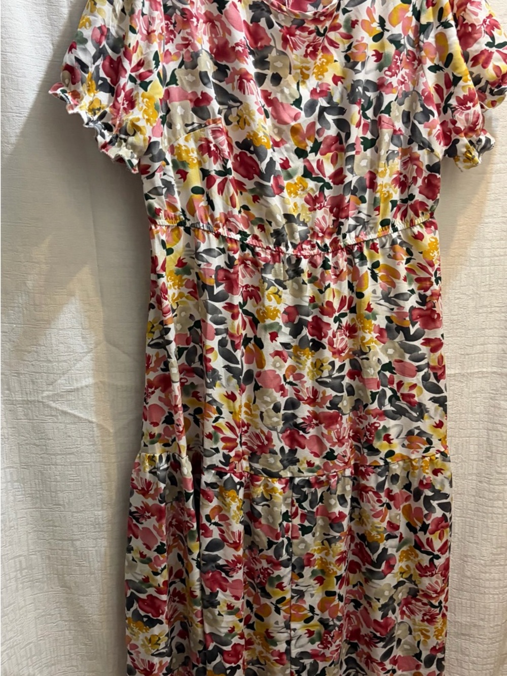 Short-Sleeve Floral Tiered Dress in Pink & Yellow